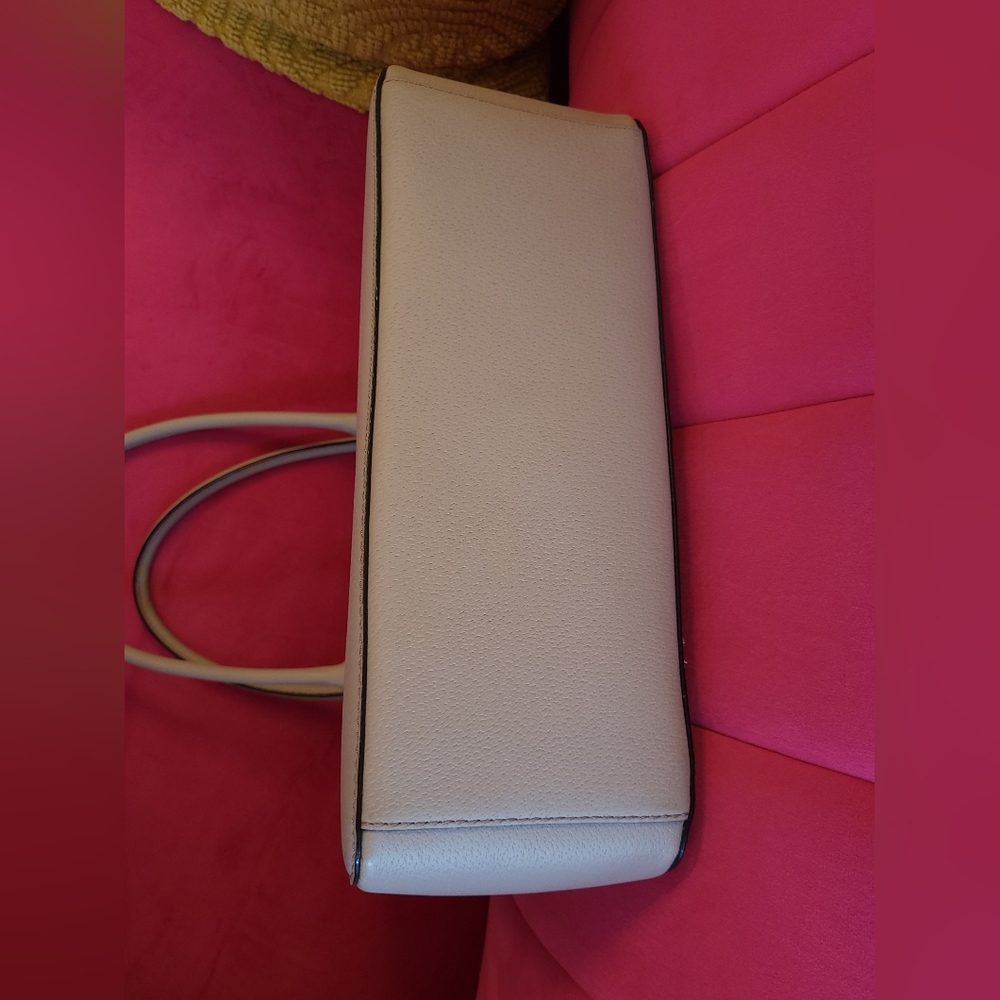 Authentic Kate Spade ♠️ - Picture 5 of 7